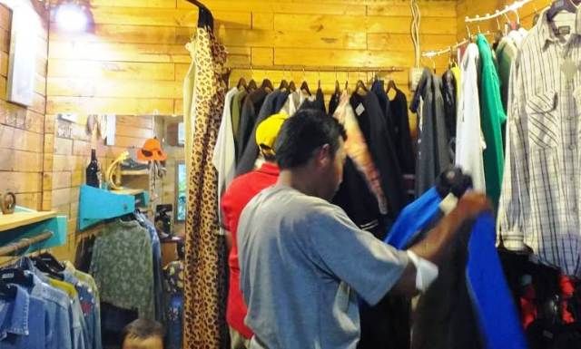 Thrift Store Masih Sangat Diminati Masyarakat