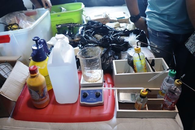 Begini Ganja Sintetis Itu Diproduksi di Apartemen Siwalankerto