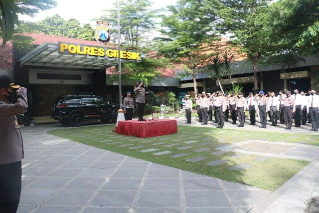 Kasat Reskrim dan Kasat Reskoba Polres Gresik Dimutasi