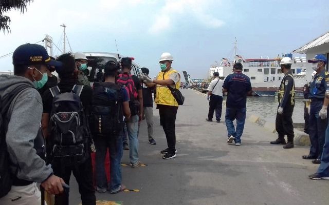 Penumpang Kapal Gresik-Bawean Wajib Jalani Rapid Test