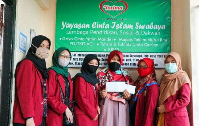 Menggalang Dana Untuk Panti Asuhan di Yayasan Cinta Islam Surabaya