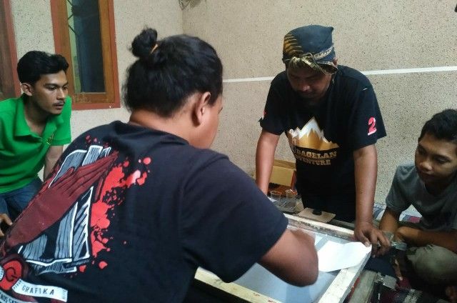 Dagelan Adventure Gelar Sarasehan Cara Praktis Pembuatan Sablon