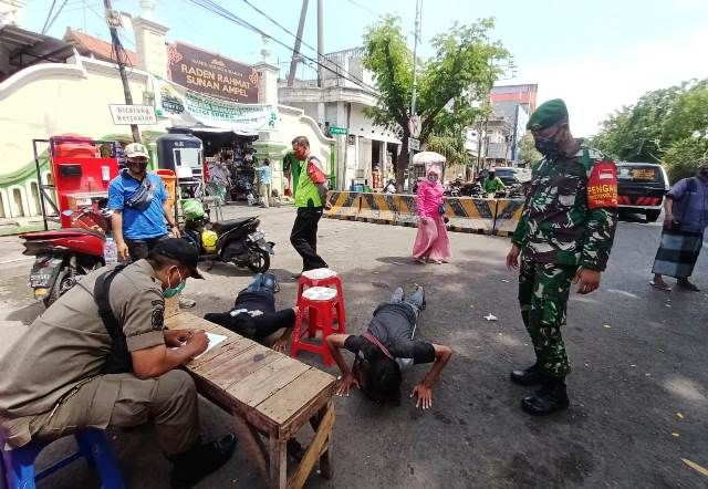 Tiga Bulan Operasi Yustisi Prokes, Sudah 100 Ribu Warga Didenda
