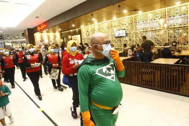 New Man, Ikon Protokol Kesehatan Pemkot Beraksi Keliling KBS dan Mal