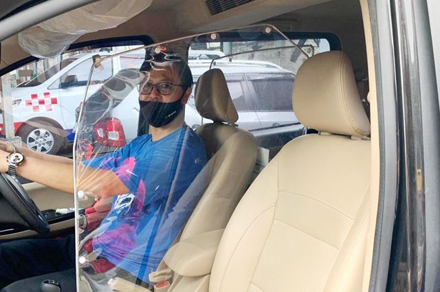 Rayakan Imlek, Driver Online ini Tetap Kedepankan Protokol Kesehatan