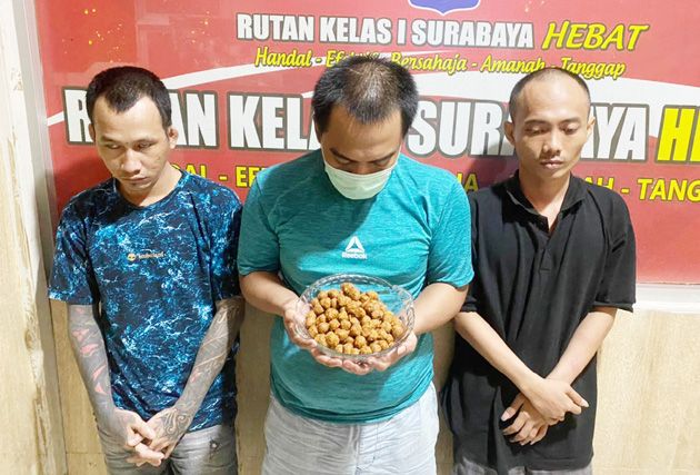 Selundupkan Pil Koplo Rasa Bumbu Pecel ke Rutan Medaeng