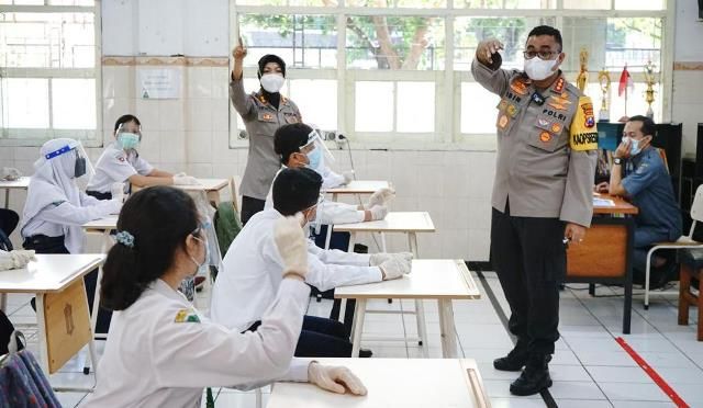 Kapolrestabes Cek Kesiapan Pembelajaran Tatap Muka di Sekolah