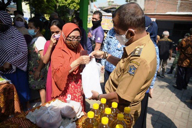 Pantau Operasi Pasar, Harga Sembako Masih Stabil