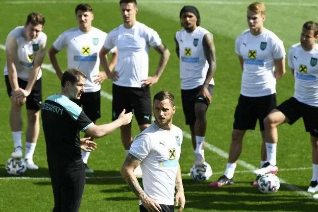 Austria catat sejarah lolos ke 16 besar