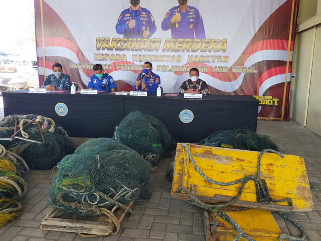 Barang bukti pukat harimau alias trawl yang diamankan Polairud Polda Jatim. (IST)