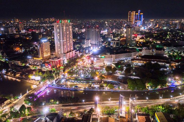 PEMULIHAN EKONOMI: Meningkatnya konsumsi listrik di Jatim salah satunya merupakan kontribusi sektor industri yang tumbuh mencapai 14,09 persen. (ISTIMEWA/PLN)