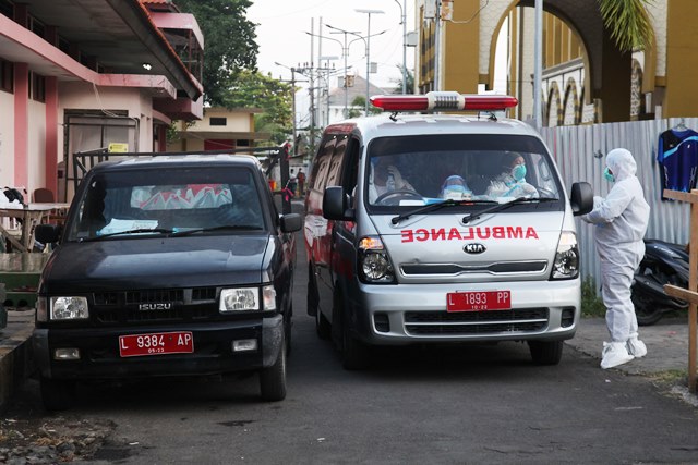 SUDAH SEPI: Suasana tempat isolasi penderita COVID-19 di Asrama Haji Sukolilo, Surabaya. (SURYANTO/RADAR SURABAYA)