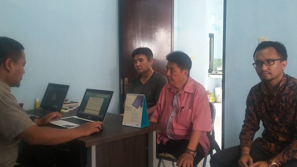 Pendampingan warga negara asing (WNA) yang bermasalah di Surabaya. (DOK)