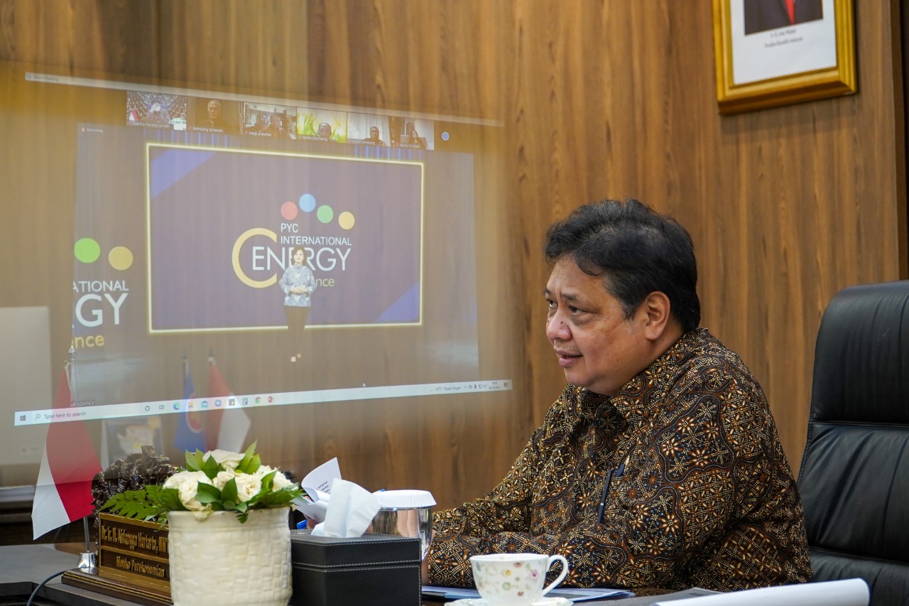 Menko Perekonomian Airlangga Hartarto dalam acara Purnomo Yusgiantoro Center (PYC) International Energy Conference secara virtual di Jakarta, Rabu (6/10). (ISTIMEWA)