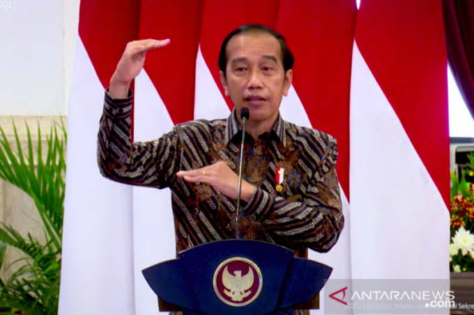 Presiden Joko Widodo dalam The 10th Indonesia Ebtke Conex 2021 di Istana Negara, Jakarta, Senin (22/11). (ANTARA)