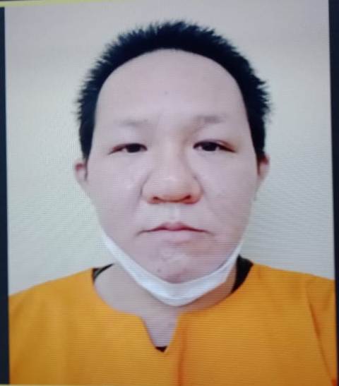 Terdakwa Djoni diadili di PN Surabaya lantaran membawa kabur emas batangan. (IST)