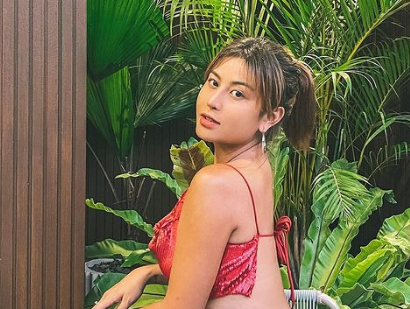 Hubungan asmara selebgram Awkarin dan Gangga Kharisma kini semakin serius. (INSTAGRAM)