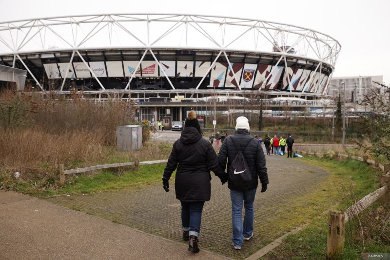Pemandangan Stadion Olimpide London di Inggris sebelum West Ham United menjamu Newcastle United dalam lanjutan Liga Inggris pada Sabtu (19/2/2022). (ANTARA/REUTERS)