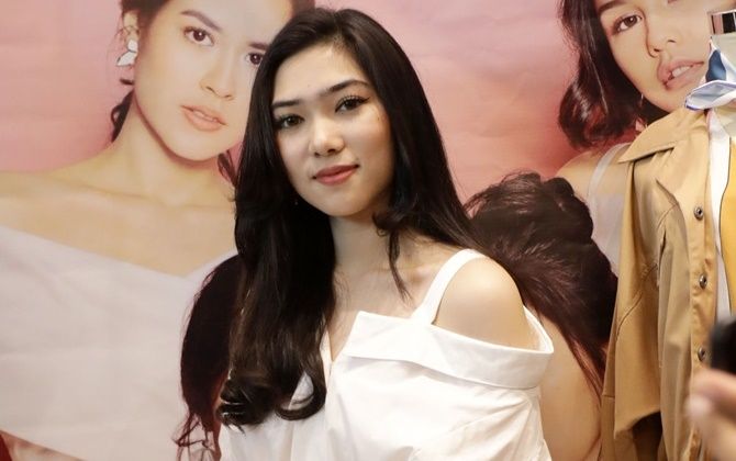 Isyana Sarasvati kerja bareng aktor Nicholas Saputra. (JAWA POS)