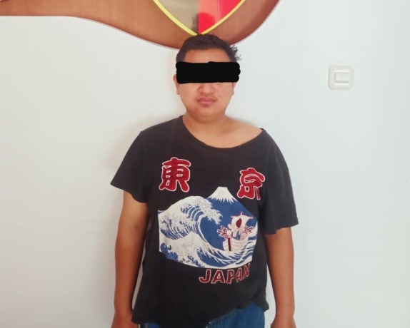 NYELENEH: Tersangka RS ditahan di Polrestabes Surabaya. (IST)
