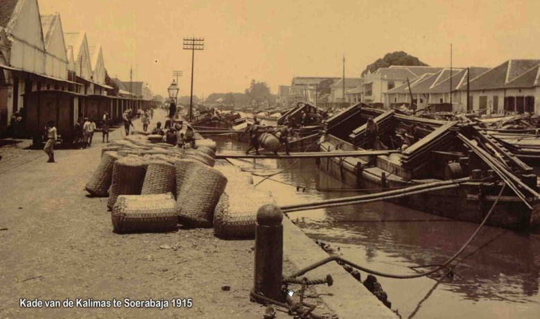 BERLABUH:  Sebagai kota dengan transportasi sungai yang maju pada masa lampau, Surabaya menjelma menjadi kota pelabuhan dan berkembang hingga kini. (IST)