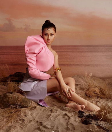 KEREN: Keisya Levronka menjadi perbincangan lantaran gagal menyanyikan lagu sendiri. (INSTAGRAM)