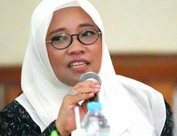 PEDULI LANSIA: Wakil Ketua Komisi E DPRD Jawa Timur Hikmah Bafaqih. (ISTIMEWA)