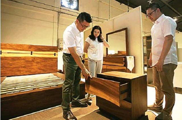 Kadin dorong ekspor produk furnitur Jatim karena pasarnya yang masih luas di manca negara. (DOK. JAWAPOS)