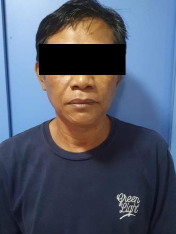 APES: Tersangka M diamankan bersama barang bukti di Polres Pelabuhan Tanjung Perak, Surabaya. (IST)