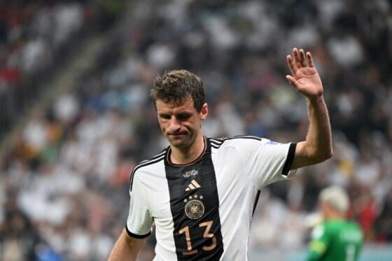 Pemain berpengalaman Timnas Jerman Thomas Mueller mengatakan tersingkirnya Der Panzer dari fase grup Piala Dunia untuk kedua kalinya secara beruntun adalah benar-benar bencana. (JPC/INA FASSBENDER/AFP)
