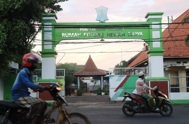 PD RPH Kota Surabaya di Jalan Pegirian yang dinilai sudah tidak layak dan strategis. (DOK/RADAR SURABAYA)