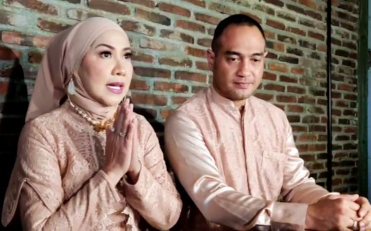 Venna Melinda dan Ferry Irawan setelah menikah. (DOK/JPC)
