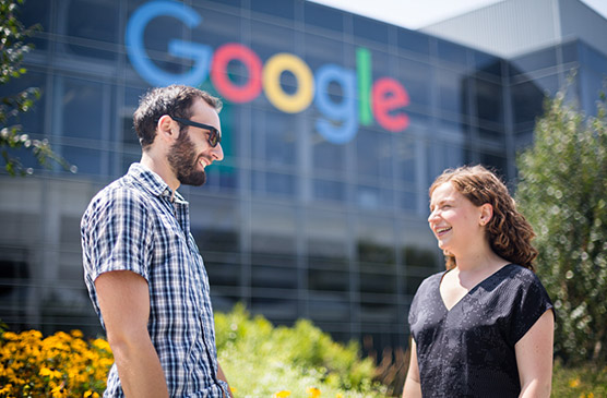 ILUSTRASI: Pekerja di kantor Google di Mountain View, California, AS. (ISTIMEWA/GOOGLE)