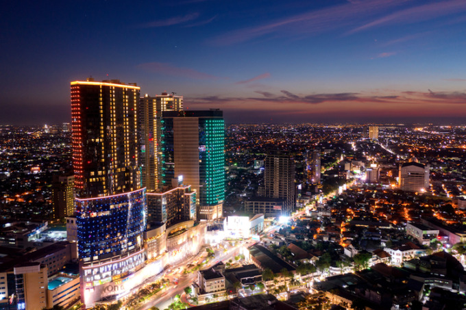 Sudut tengah kota yang menyala akan semakin menjalar ke pinggiran kota jika program Sparkling Surabaya sudah terwujud. (ISTIMEWA)