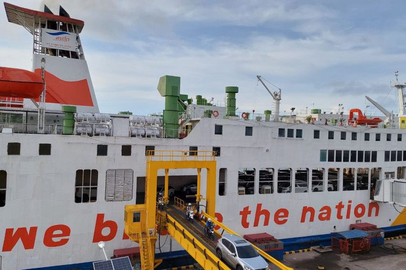 Kapal Ferry siap berangkatkan penyeberangan pemudik lebaran 2023 fari Jawa menuju Pulau Sumatera. (ANTARA/HO+Mansur)
