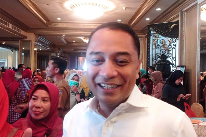 Wali Kota Surabaya Eri Cahyadi (ANTARA/Ananto Pradana)