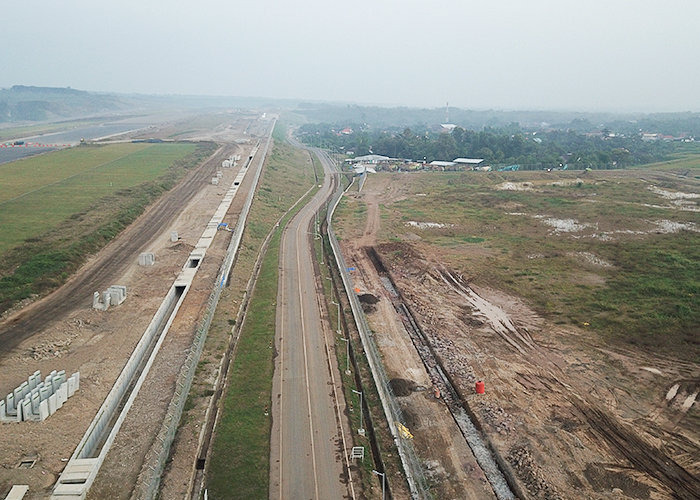 LUAS: Salah satu sisi Bandara Internasional Kediri difoto dari udara. Hingga saat ini pengerjaan Proyek Strategis Nasional (PSN) tersebut terus dikebut agar dapat beroperasi pada akhir tahun ini.