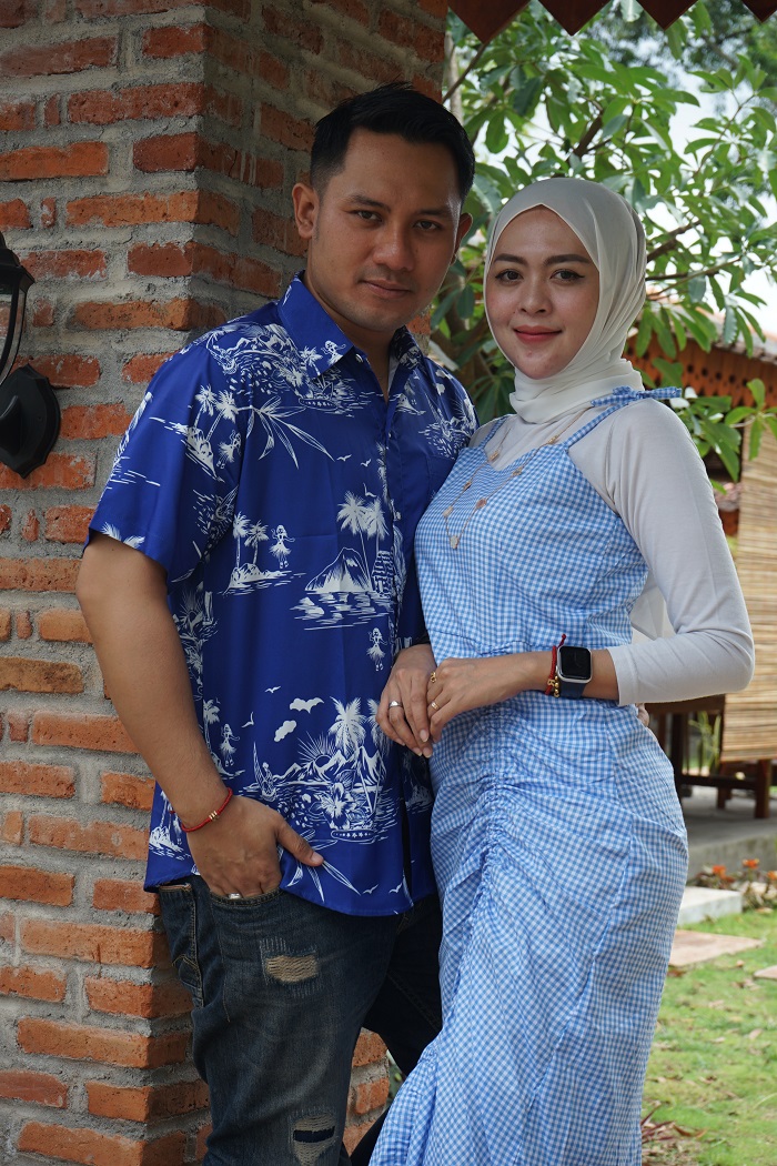 MASIH MESRA: Meylisa Zaara bersama Atok usai melangsungkan pernikahan tahun 2022 lalu. Kini keduanya dalam proses perceraian.