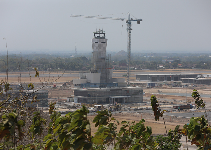BELUM RAMPUNG: Menara Air Traffic Control (ATC) Bandara jadi salah satu item yang hingga minggu ketiga Agustus ini terus dikebut penggarapannya karena merupakan salah satu infrastruktur penting agar b