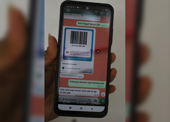 APES: Bukti chat korban penipuan dengan terduga pelaku. Korban rugi hingga ratusan ribu rupiah.