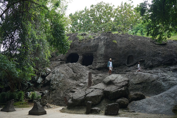 WISATA UNGGULAN: Gua Selomangleng di Kota Kediri menjadi salah satu destinasi favorit para pengunjung untuk menikmati akhir pekan.
