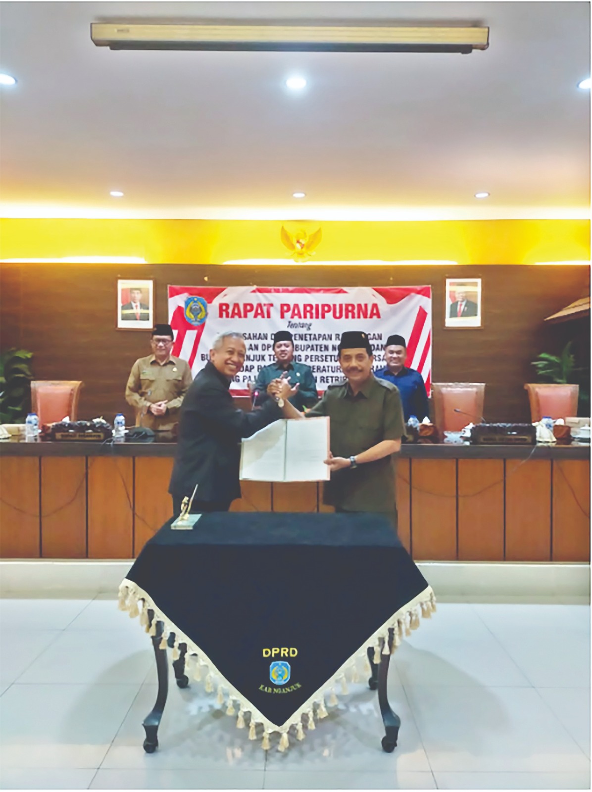 SINERGI: Ketua DPRD Tatit Heru Tjahjono dan Mas Bupati Handoko bertekad majukan Nganjuk.