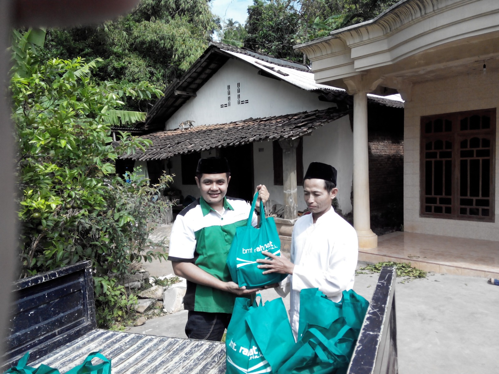 Photo