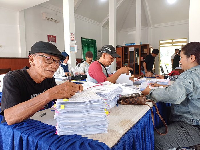 CAPTION: Suara Terbanyak, PAN Amankan Kursi Ketua DPRD Di Kabupaten, Caleg Laporkan Dugaan Kecurangan Pemilu.