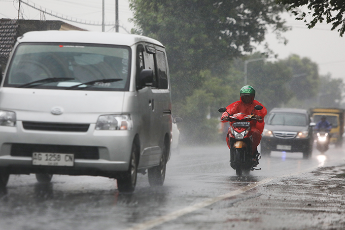 CAPTION: Masuki Pancaroba, Cuaca Ekstrem Ancam Kediri Raya.