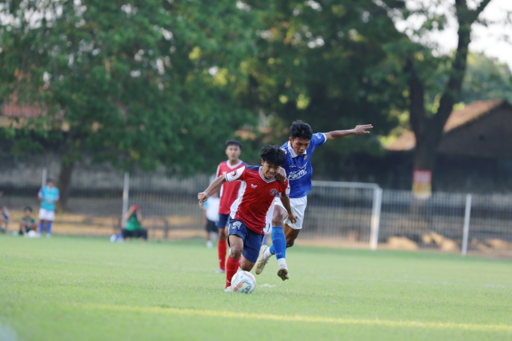 IMBANG: Laga Persedikab versus Adhyaksa Farmel, Sabtu (4/5).