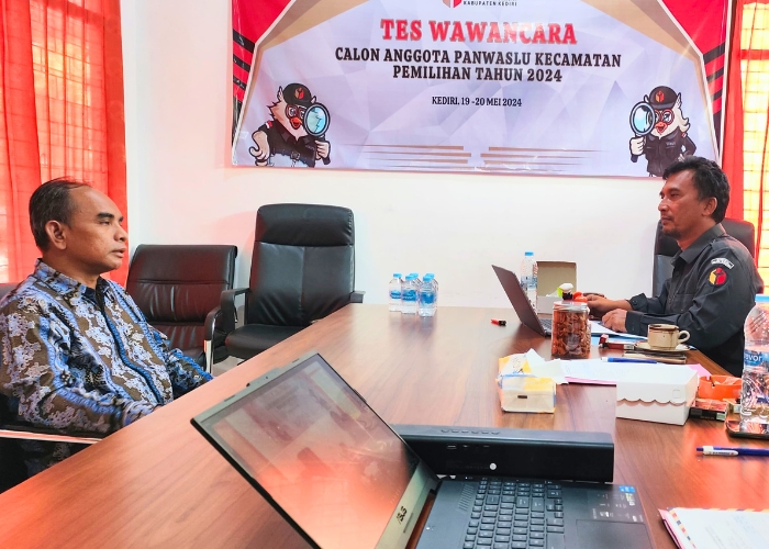 WAWANCARA: Bawaslu seleksi calon Panwascam kemarin.