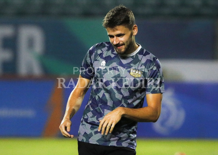 Pemain Dewa United Majed Osman