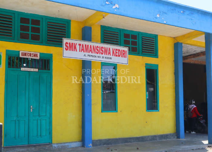 SAKSI BISU: Kompleks Yayasan Taman Siswa yang menaungi TK, SMP, dan SMK.