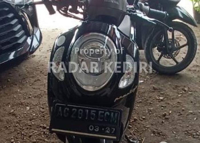 BARANG BUKTI Foto sepeda motor matic Honda Scoopy yang dirampas pembegal di Desa Keling, Kecamatan Kepung.